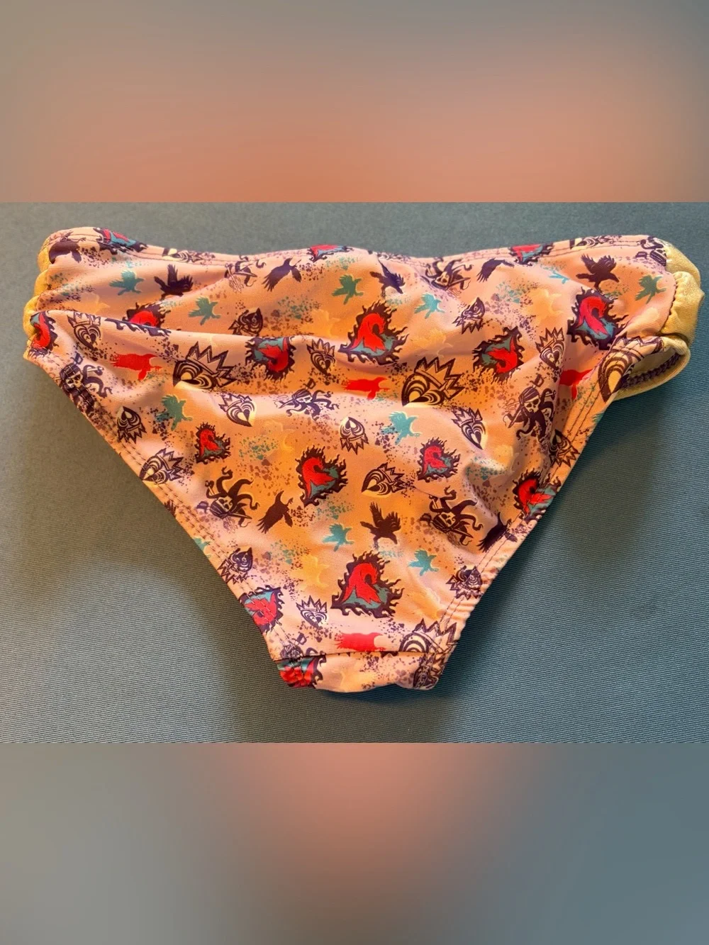 Descendants 2-Piece Swimsuit Girls Size 7/8